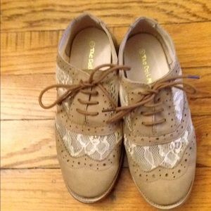 Lace little girl saddle size 12 shoes